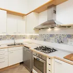 Mellini View By In شقة روما