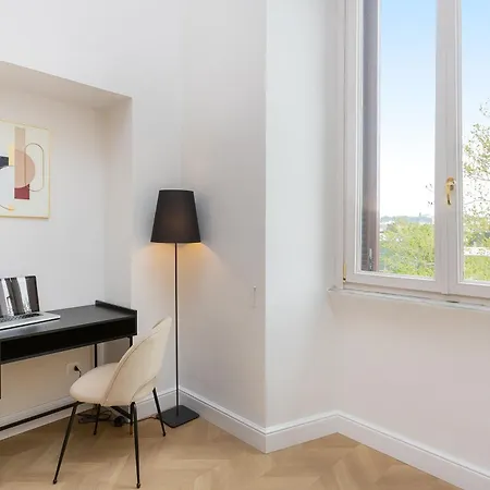 Mellini View By In * Roma